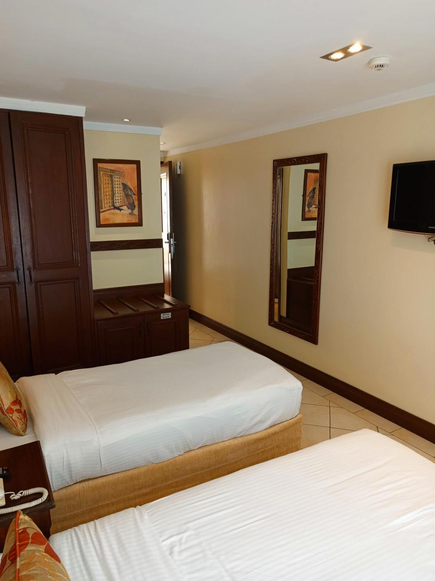 The Heron By Sarovar Portico India Nairobi Exterior foto